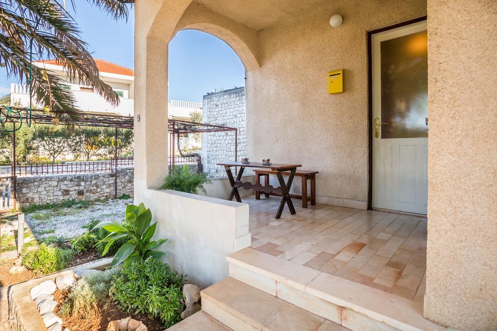 Apartment Srecko Vinišće Εξωτερικό φωτογραφία