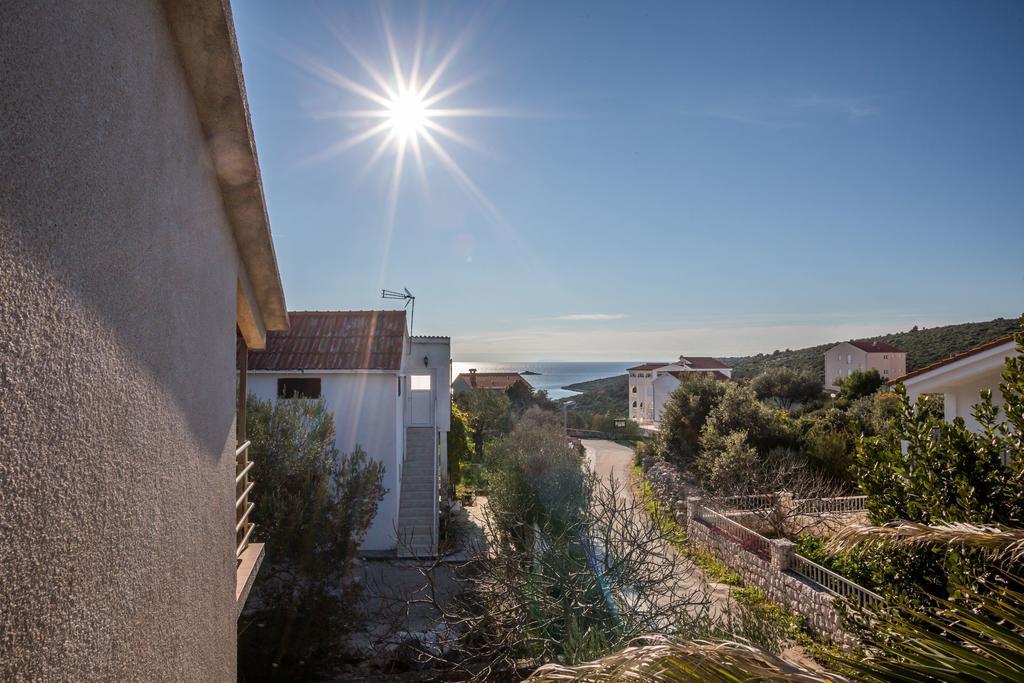 Apartment Srecko Vinišće Εξωτερικό φωτογραφία