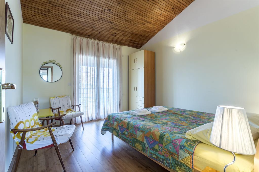 Apartment Srecko Vinišće Εξωτερικό φωτογραφία